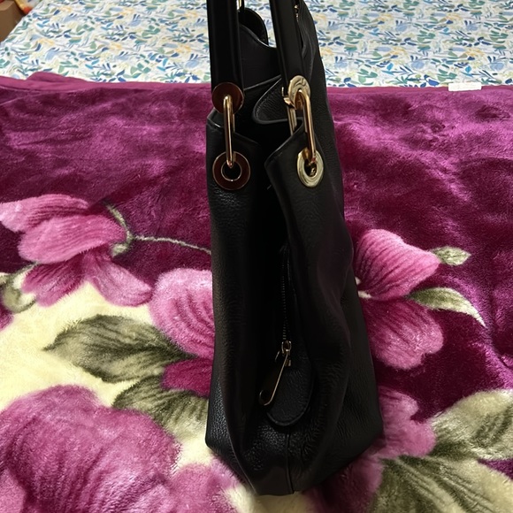 Michael Kors shoulder bag!!! - Picture 5 of 5